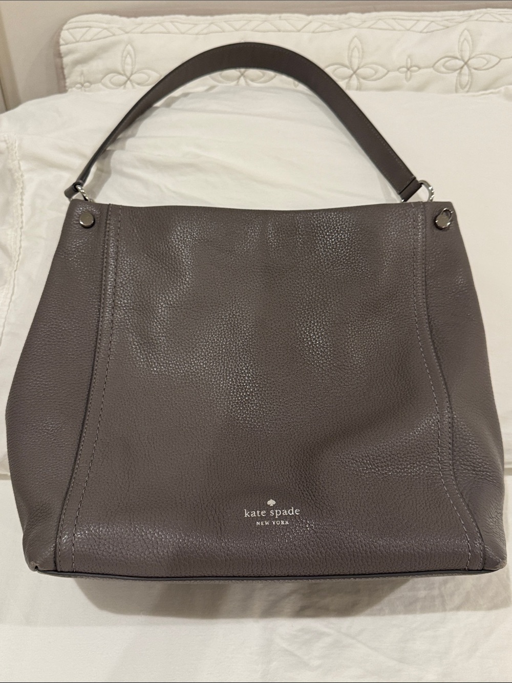 kate spade Pebbled Leather Shoulder Bag in Gray Taupe